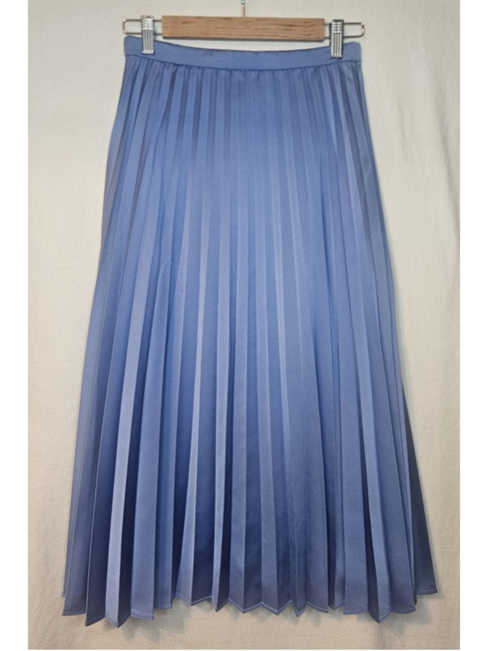 J.Crew Pleated Midi Skirt In Dark Periwinkle Satin Sz 0 XS - Picture 3 of 6